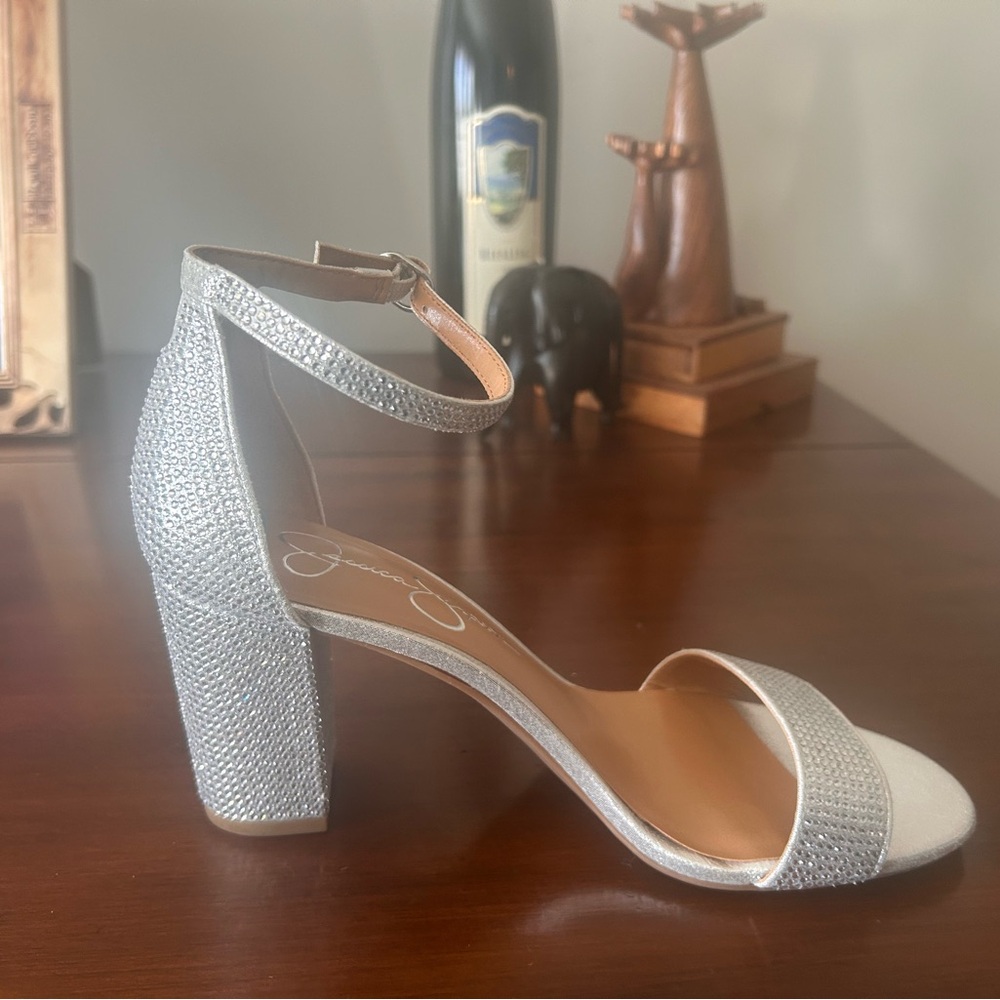 Elegant Silver Women's Block Heel Sandals - Picture 4 of 8